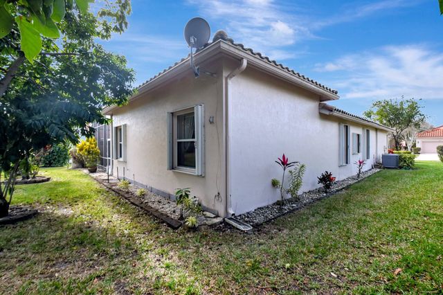 9072 Padova Drive, Boynton Beach, FL 33472