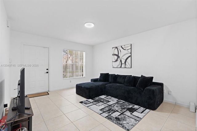 2303 SW 87th Ter, Miramar, FL 33025