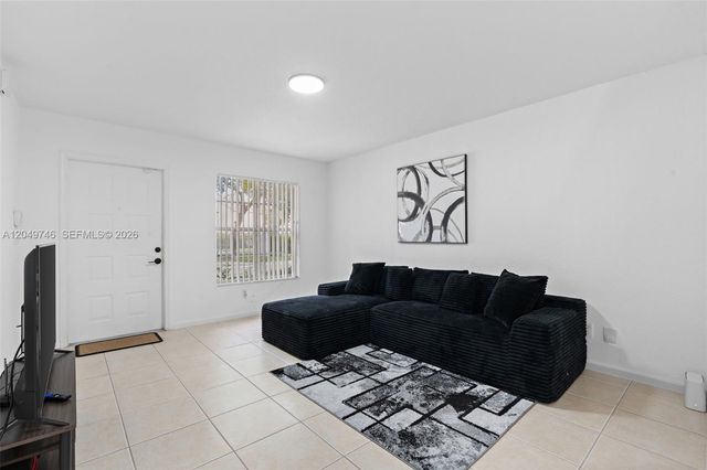 2303 SW 87th Ter, Miramar, FL 33025