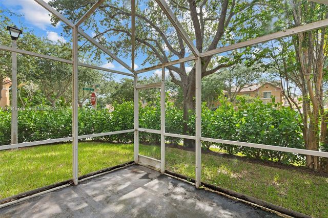 2303 SW 87th Ter, Miramar, FL 33025