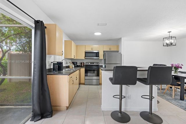 2303 SW 87th Ter, Miramar, FL 33025