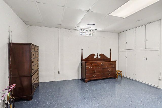 3568 Woodbridge Lane, Portage City, MI 49024