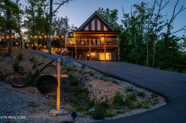 1606 Dove Wing Way, Sevierville, TN 37862