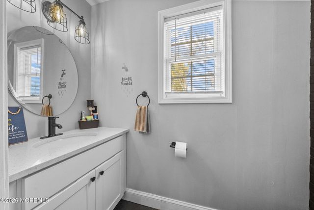 209 Gilford Avenue, Island Heights, NJ 08732