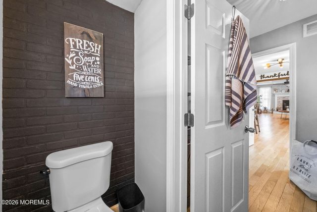 209 Gilford Avenue, Island Heights, NJ 08732