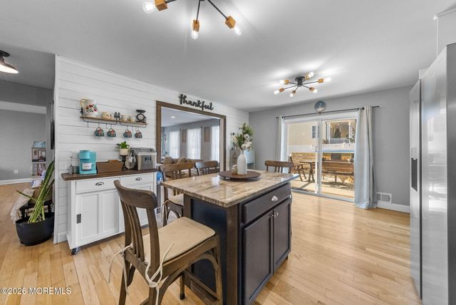 209 Gilford Avenue, Island Heights, NJ 08732