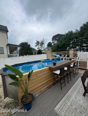 209 Gilford Avenue, Island Heights, NJ 08732