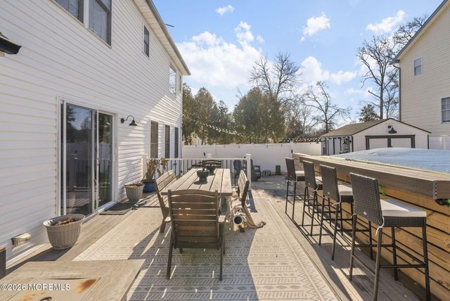 209 Gilford Avenue, Island Heights, NJ 08732