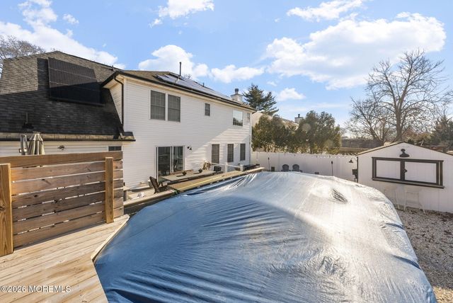 209 Gilford Avenue, Island Heights, NJ 08732