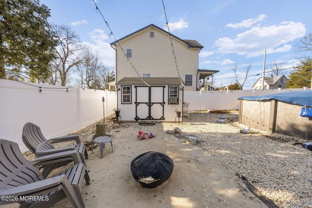 209 Gilford Avenue, Island Heights, NJ 08732