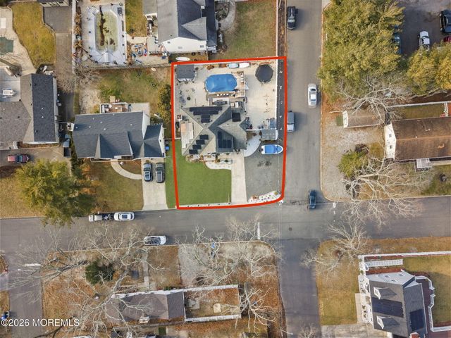 209 Gilford Avenue, Island Heights, NJ 08732