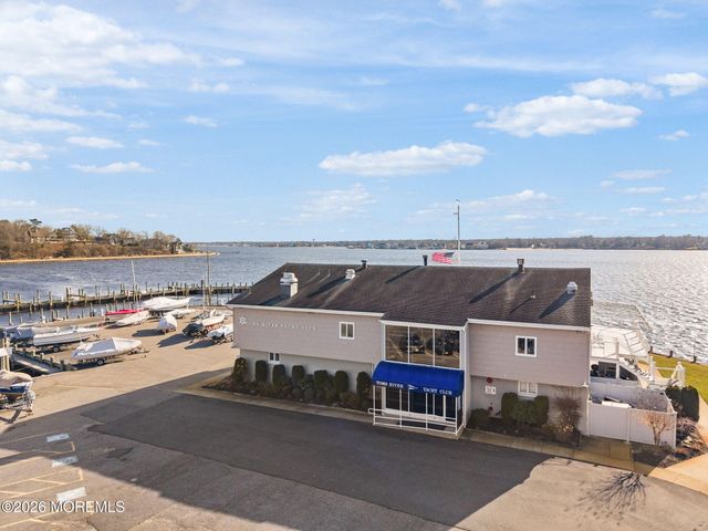 209 Gilford Avenue, Island Heights, NJ 08732