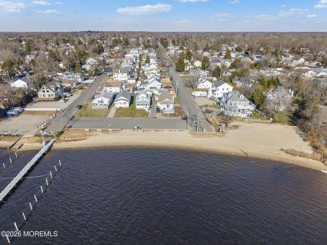 209 Gilford Avenue, Island Heights, NJ 08732