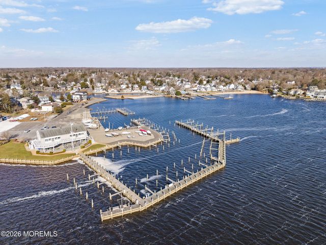 209 Gilford Avenue, Island Heights, NJ 08732