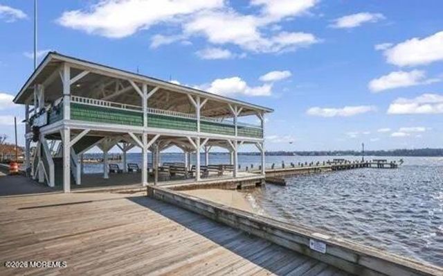 209 Gilford Avenue, Island Heights, NJ 08732