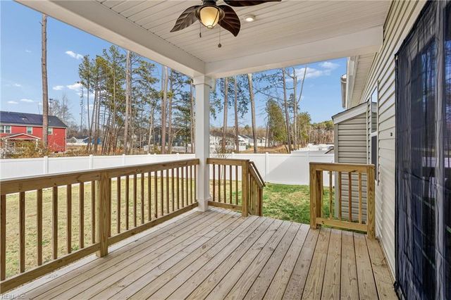 102 Oxford RN, Poquoson, VA 23662