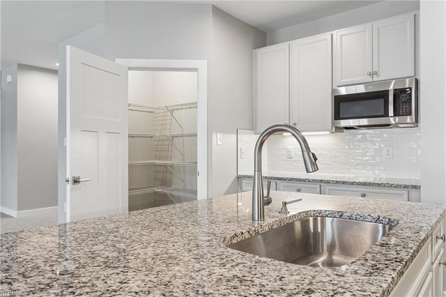 102 Oxford RN, Poquoson, VA 23662