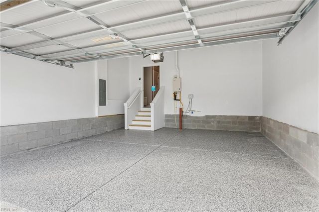 102 Oxford RN, Poquoson, VA 23662