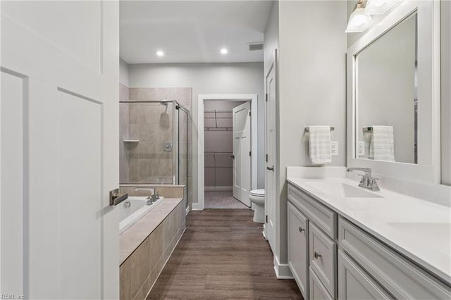 102 Oxford RN, Poquoson, VA 23662