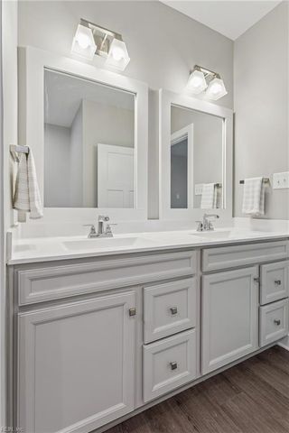 102 Oxford RN, Poquoson, VA 23662