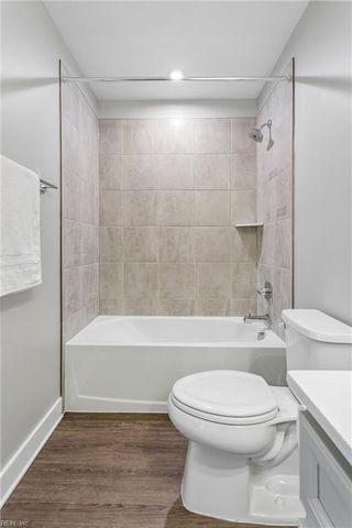 102 Oxford RN, Poquoson, VA 23662