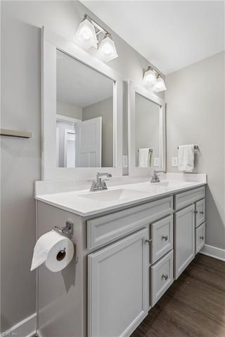 102 Oxford RN, Poquoson, VA 23662