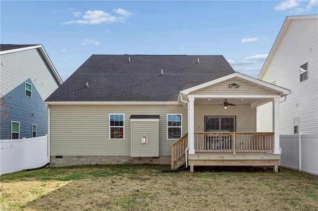 102 Oxford RN, Poquoson, VA 23662