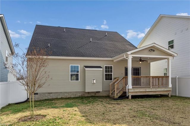 102 Oxford RN, Poquoson, VA 23662