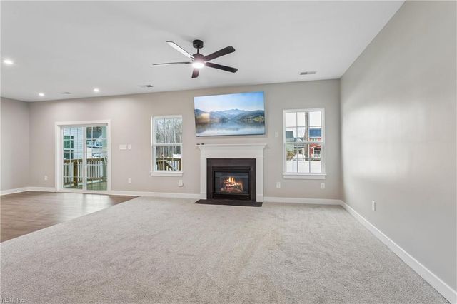 102 Oxford RN, Poquoson, VA 23662