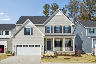 102 Oxford RN, Poquoson, VA 23662