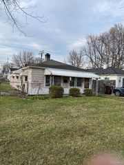 31682 Carlisle Parkway, Wayne, MI 48184