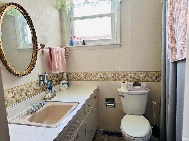 410 Jefferson Street, Rochester, IN 46975