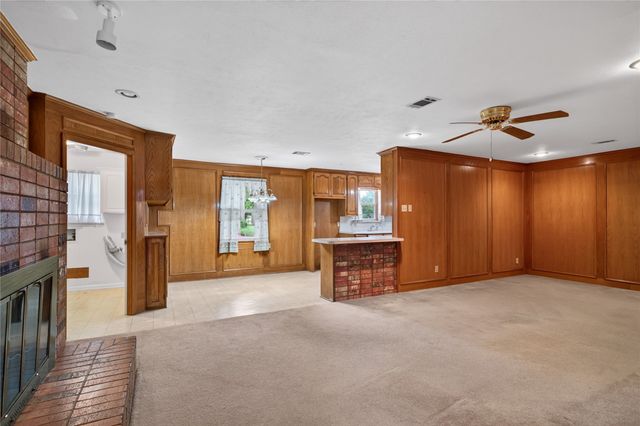 1605 Weathered Street, Irving, TX 75062