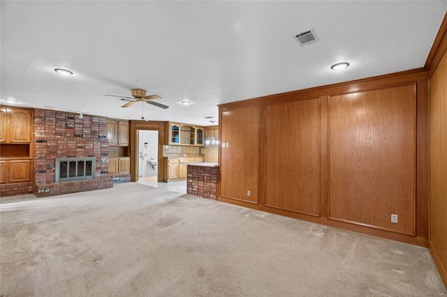 1605 Weathered Street, Irving, TX 75062