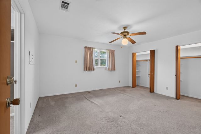 1605 Weathered Street, Irving, TX 75062