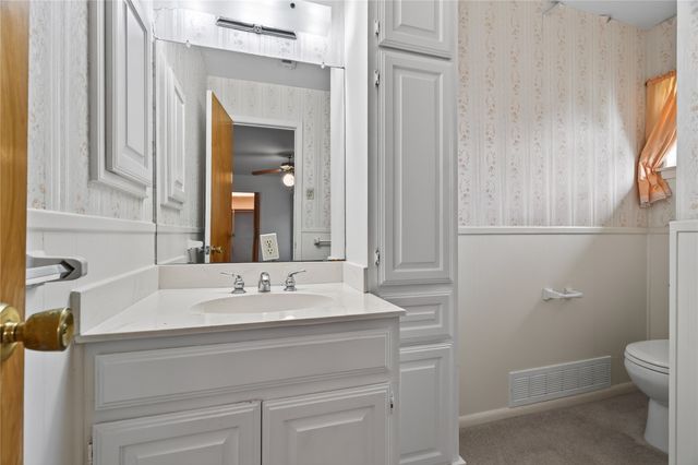 1605 Weathered Street, Irving, TX 75062