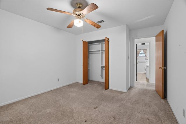 1605 Weathered Street, Irving, TX 75062