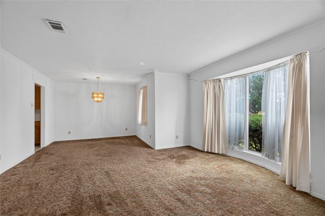 1605 Weathered Street, Irving, TX 75062