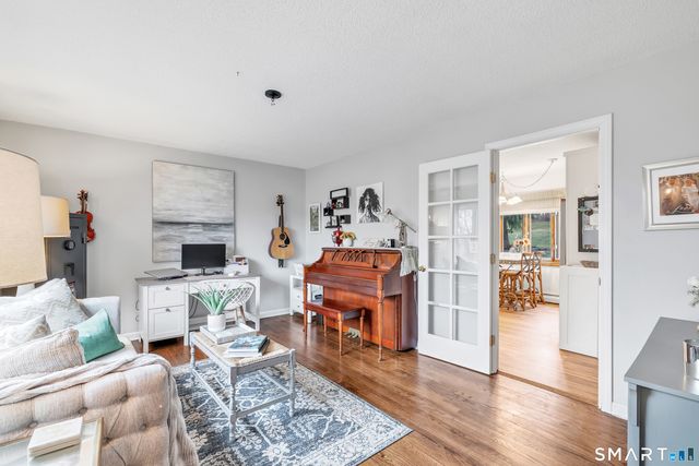 18 Oakdale Road, Plymouth, CT 06786