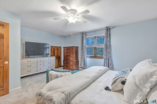 18 Oakdale Road, Plymouth, CT 06786