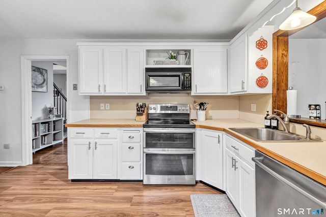 18 Oakdale Road, Plymouth, CT 06786