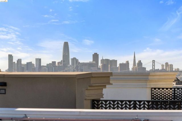 2836 Tradewind Dr, Alameda, CA 94501