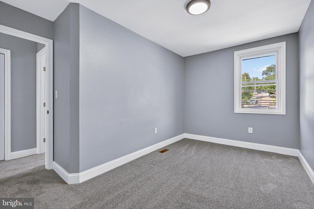 Image 16 of property listing at 4041 6TH ST, Baltimore, MD 21225