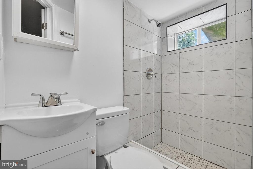 Image 21 of property listing at 4041 6TH ST, Baltimore, MD 21225