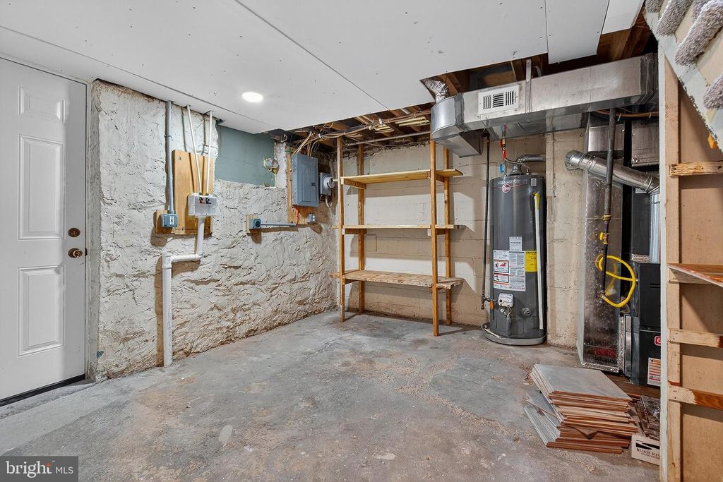 Image 22 of property listing at 4041 6TH ST, Baltimore, MD 21225