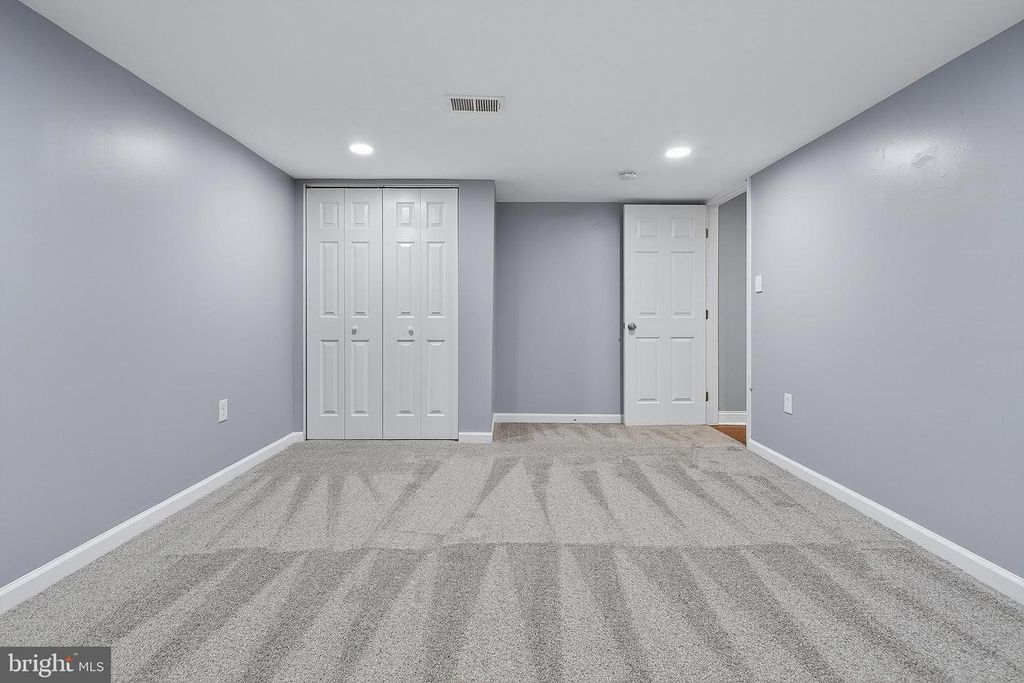 Image 25 of property listing at 4041 6TH ST, Baltimore, MD 21225