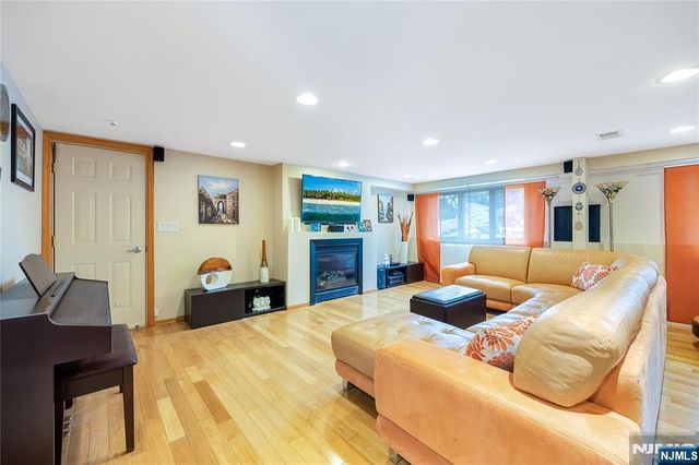 39-03 Garvey Place, Fair Lawn, NJ 07410