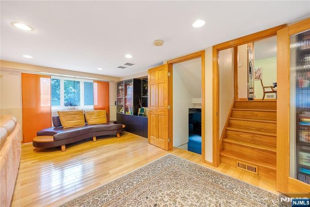 39-03 Garvey Place, Fair Lawn, NJ 07410