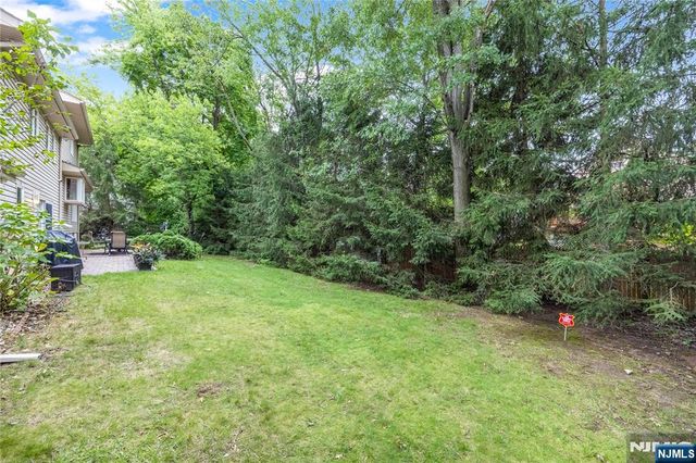 39-03 Garvey Place, Fair Lawn, NJ 07410
