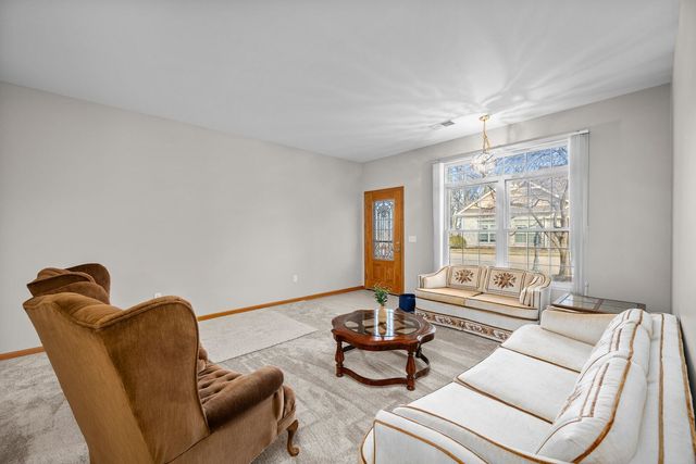 1005 2nd St Court, Moline, IL 61265